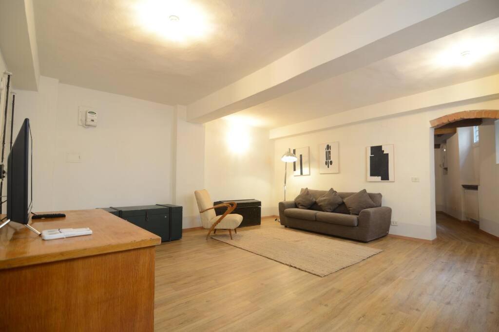 Keys Of Italy - Sprone 15 - 2 Bedroom Family Apartment By Ponte Vecchio Флоренция Екстериор снимка