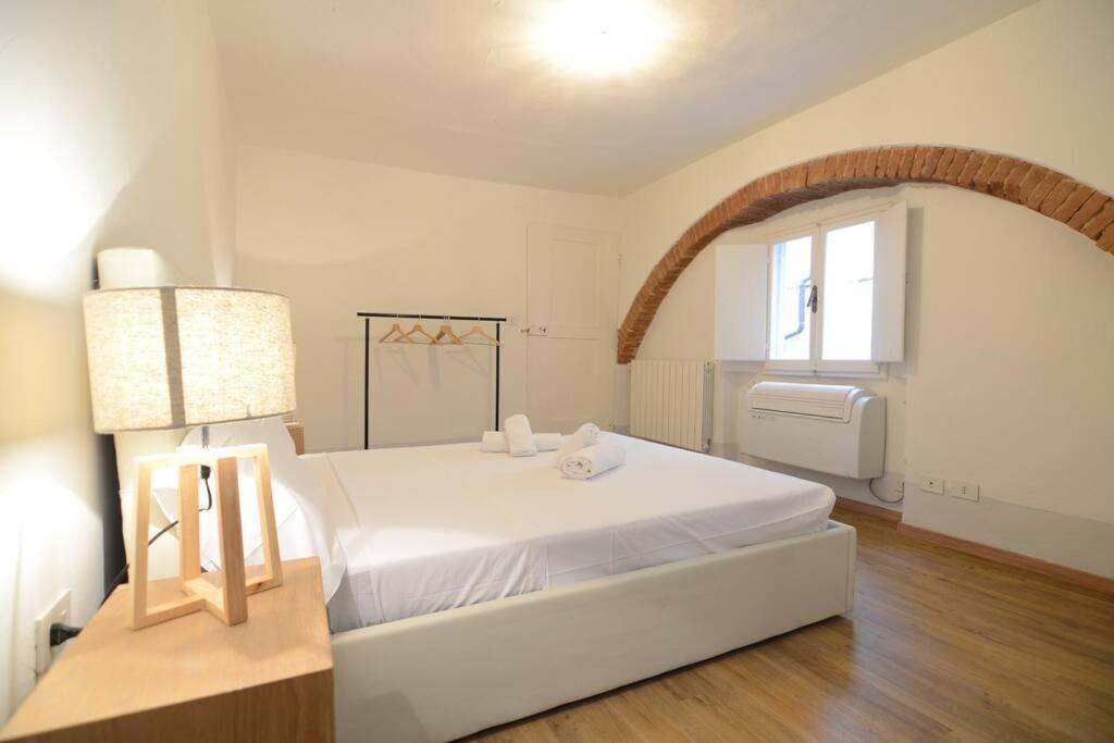 Keys Of Italy - Sprone 15 - 2 Bedroom Family Apartment By Ponte Vecchio Флоренция Екстериор снимка
